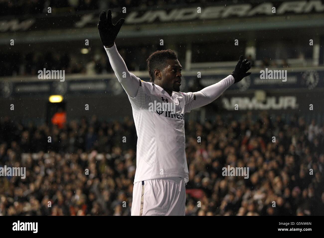 Fußball - UEFA Europa League - Gruppe J - Tottenham Hotspur / Panathinaikos - White Hart Lane. Emmanuel Adebayor von Tottenham Hotspur feiert sein erstes Tor im Spiel Stockfoto
