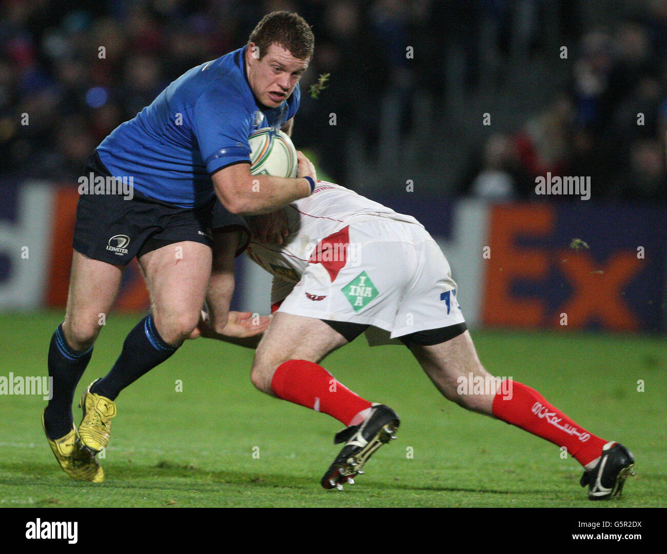 Leinster's Sean Cronin und Scarlets' Ken Owens während des Heineken Cup Pool Five Match beim RDS, Dublin. Stockfoto