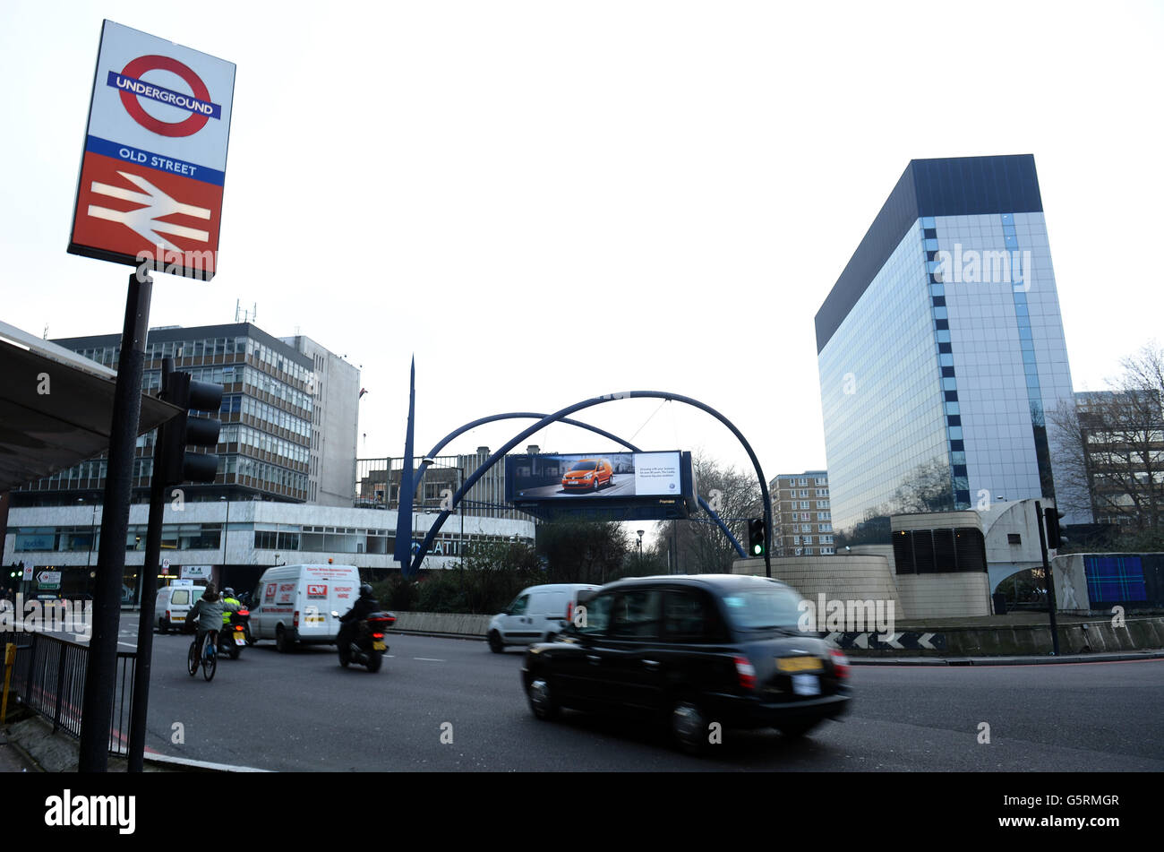 Old Street Roundabout und die Umgebung, die manchmal als Silicon Roundabout aufgrund der hohen Anzahl von Web-Unternehmen dort bekannt ist, und als Verweis auf Silicon Valley in Kalifornien. Stockfoto