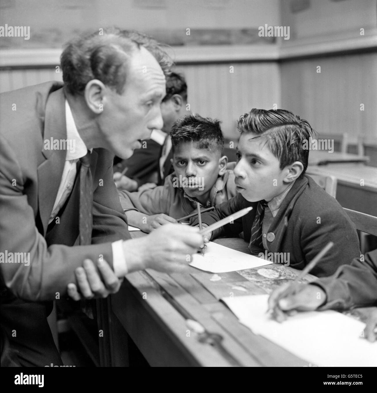 Bildung - Migrantenkinder - Englisch-Unterricht - Whetley Lane Sekundarschule - Bradford Stockfoto