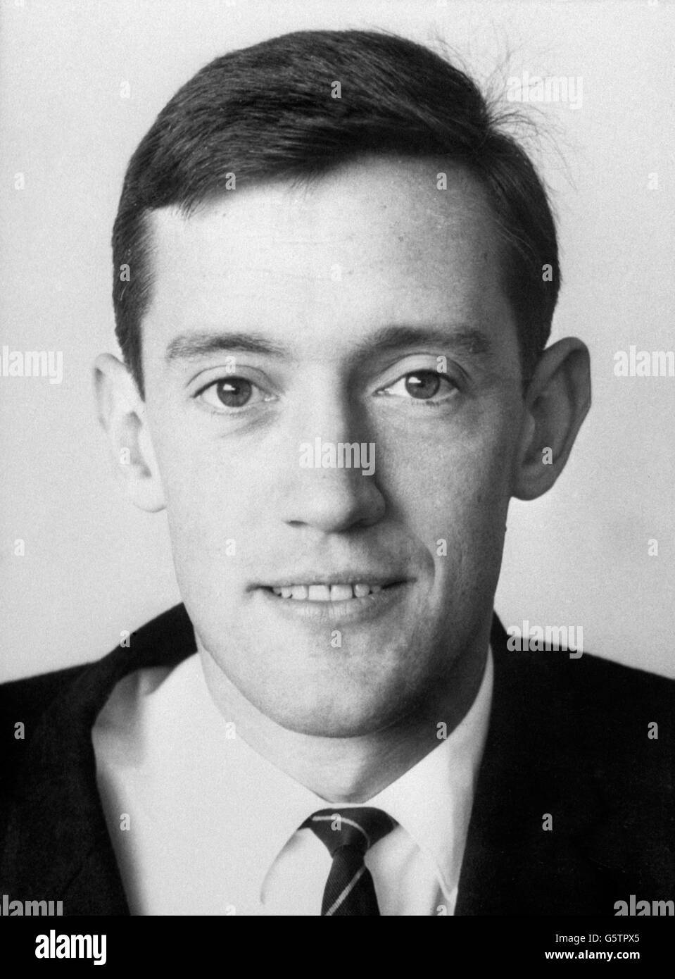 Der First Officer Kenneth C. Ware, 28, aus Girvan, Schottland, war eine der neun Besatzungsmitglieder unter den 118 Toten, die bei einem Absturz eines BEA Trident-Jets in Staines in Brüssel ums Leben kamen. Stockfoto