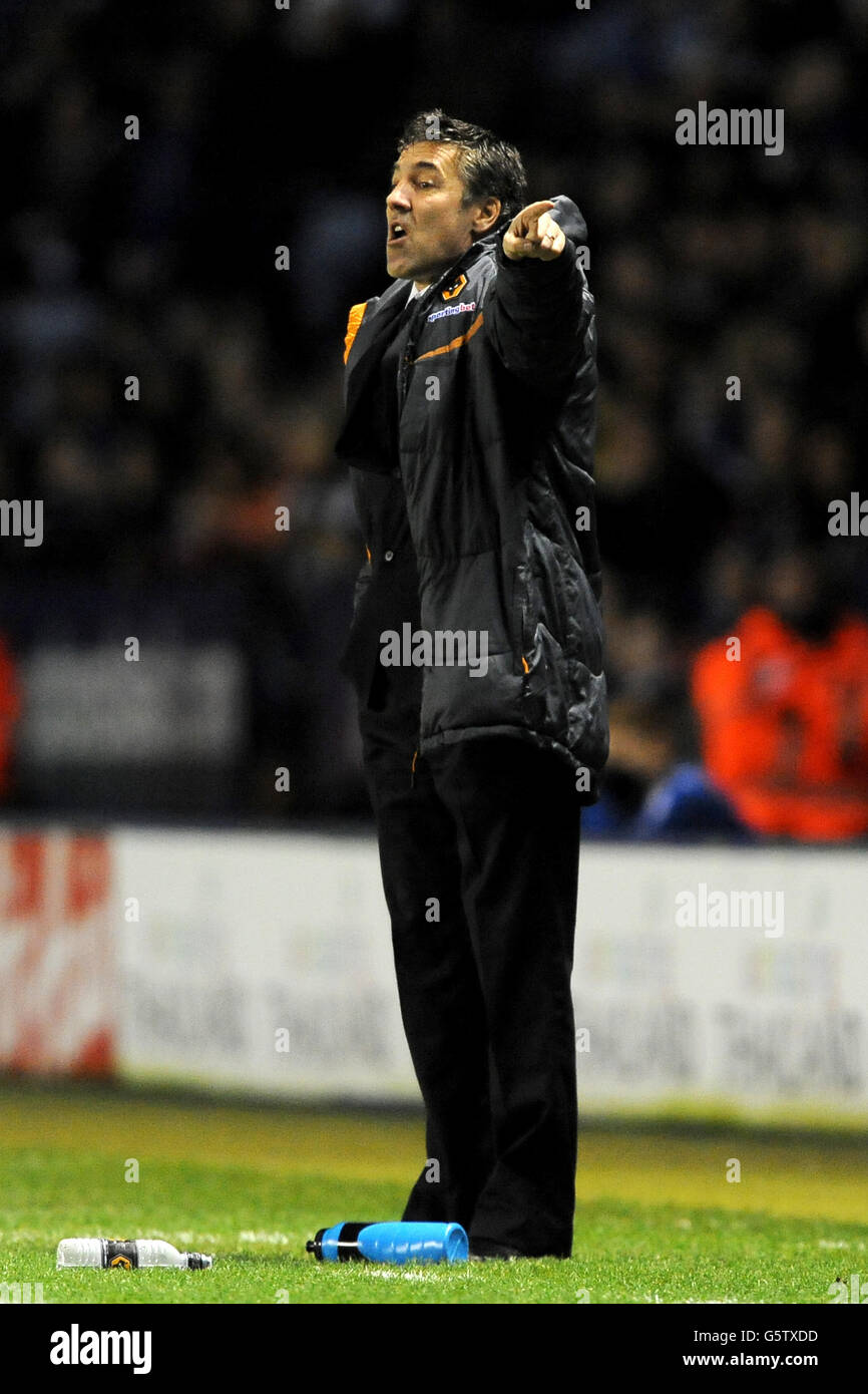 Wolverhampton wanders manager dean saunders gesten an der seitenlinie