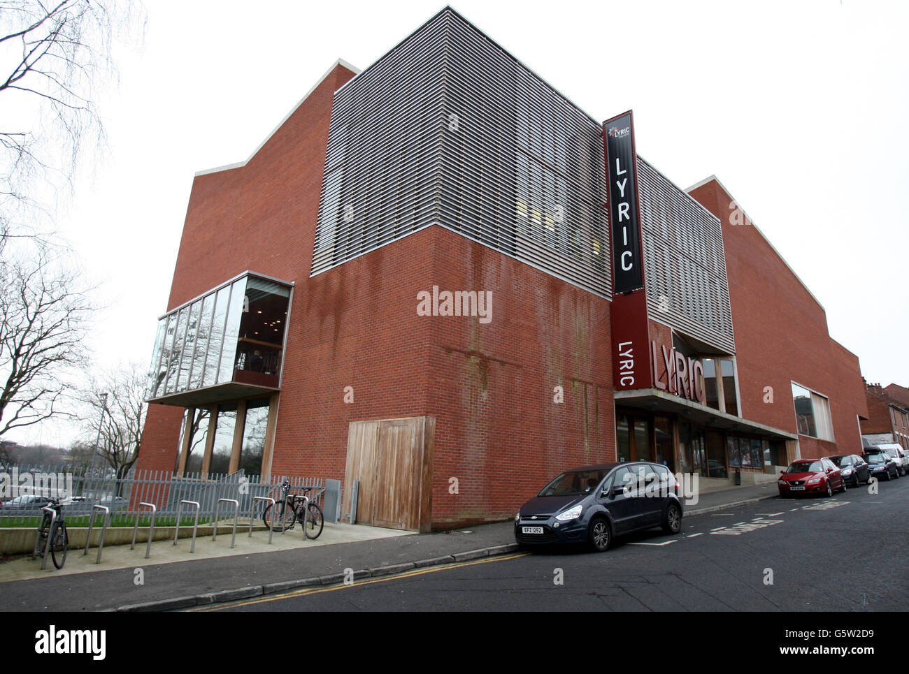 Ulster Stock. Gesamtansicht des The Lyric Theatre in Belfast. Stockfoto