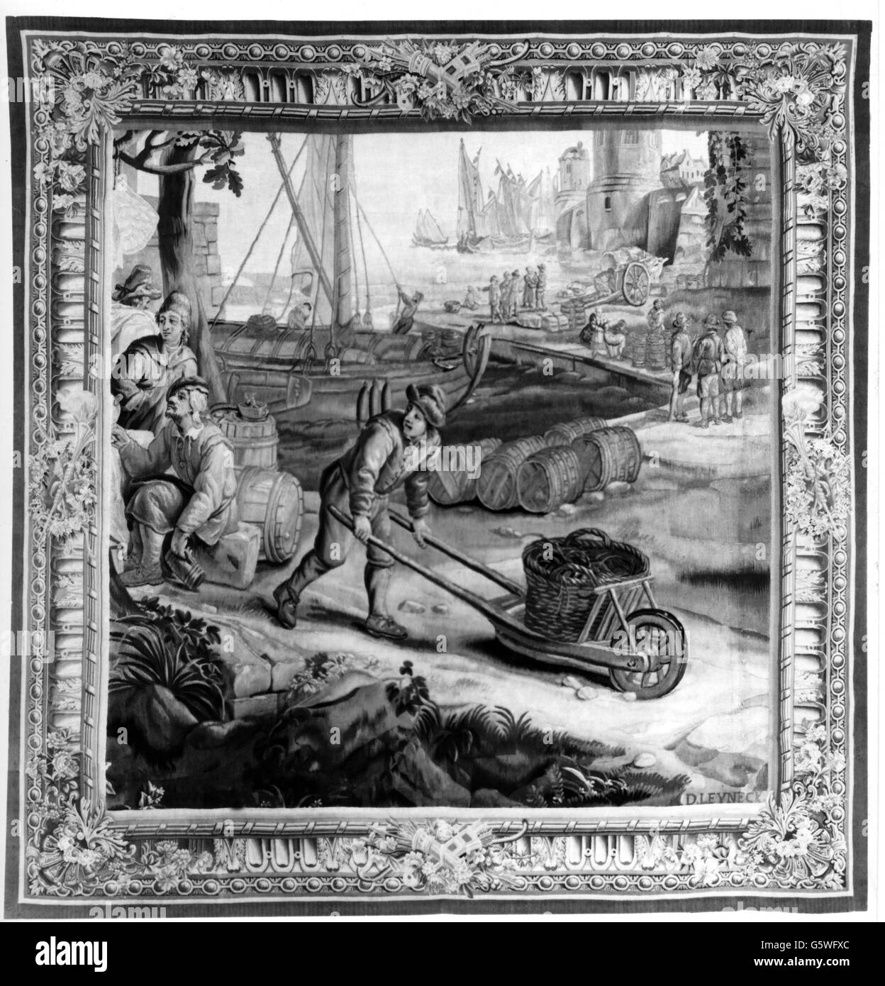 Handel, Handelsschiffe, Hafen, Handelshafen, Wandteppiche, Leyniers Familie, Bruxelles, Mitte des 18. Jahrhunderts, 18. Jahrhundert, Belgien, Hafen, Hafen, Häfen, Häfen, Hafen, Häfen, Anlegesteg, Frachtschiff, Frachter, Handelsschiffe, Handelsschiffe, Segelschiffe, Umladepunkt, Umschlagzentrum, Wiederanlegestellen, Umschlagzentren, Waren, Transport, Schiffshecks, Kastenwagen, Transportmittel, Transportmittel, Kastenrollen, Transportmittel, Transportmittel, Transportmittel, Kastenwagen Stockfoto