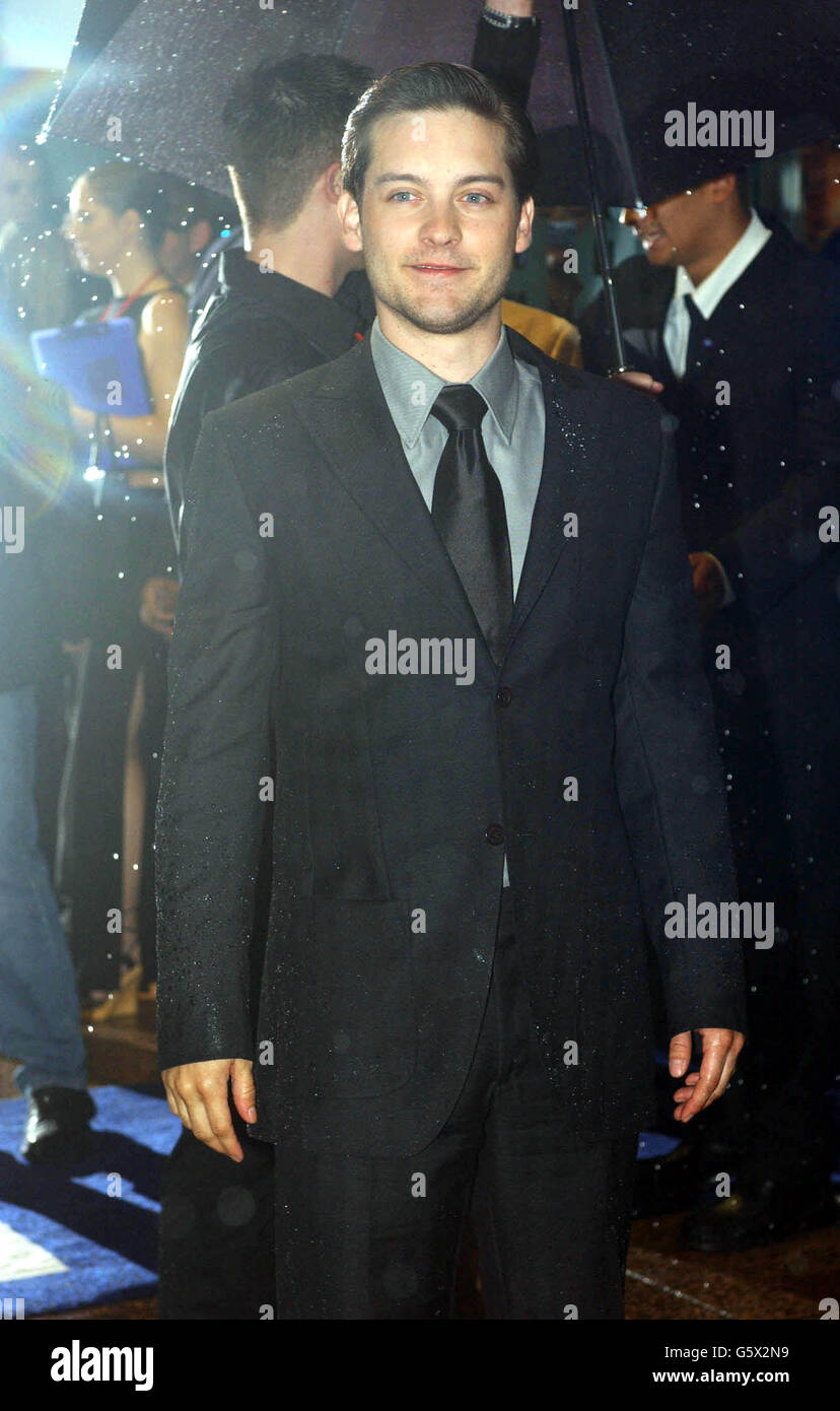 Spider-man-Premiere. Schauspieler Tobey Maguire bei der Ankunft zur Gala-Premiere von „Spiderman“ am Odeon Leicester Square, London. Stockfoto