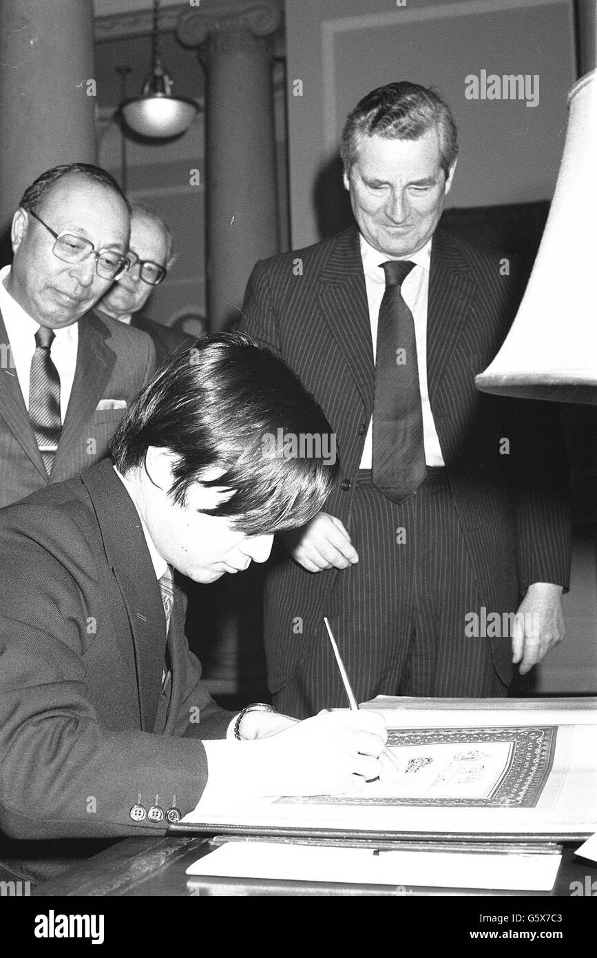 Prinz Hiro besucht Stadt. Stockfoto