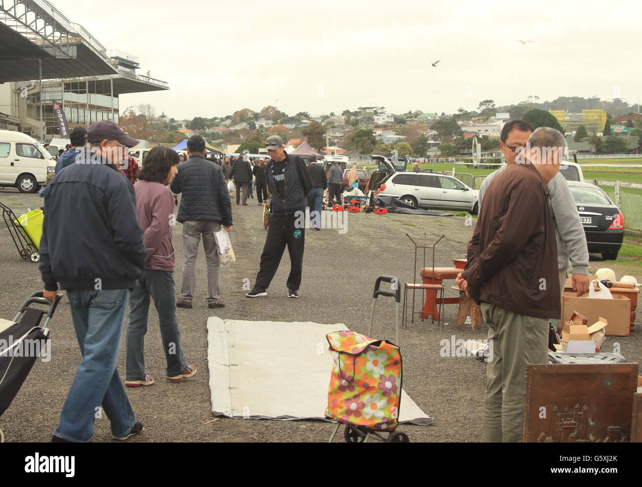 Markt Szenen auf dem Flohmarkt in Avondale, Auckland, Neuseeland Stockfoto