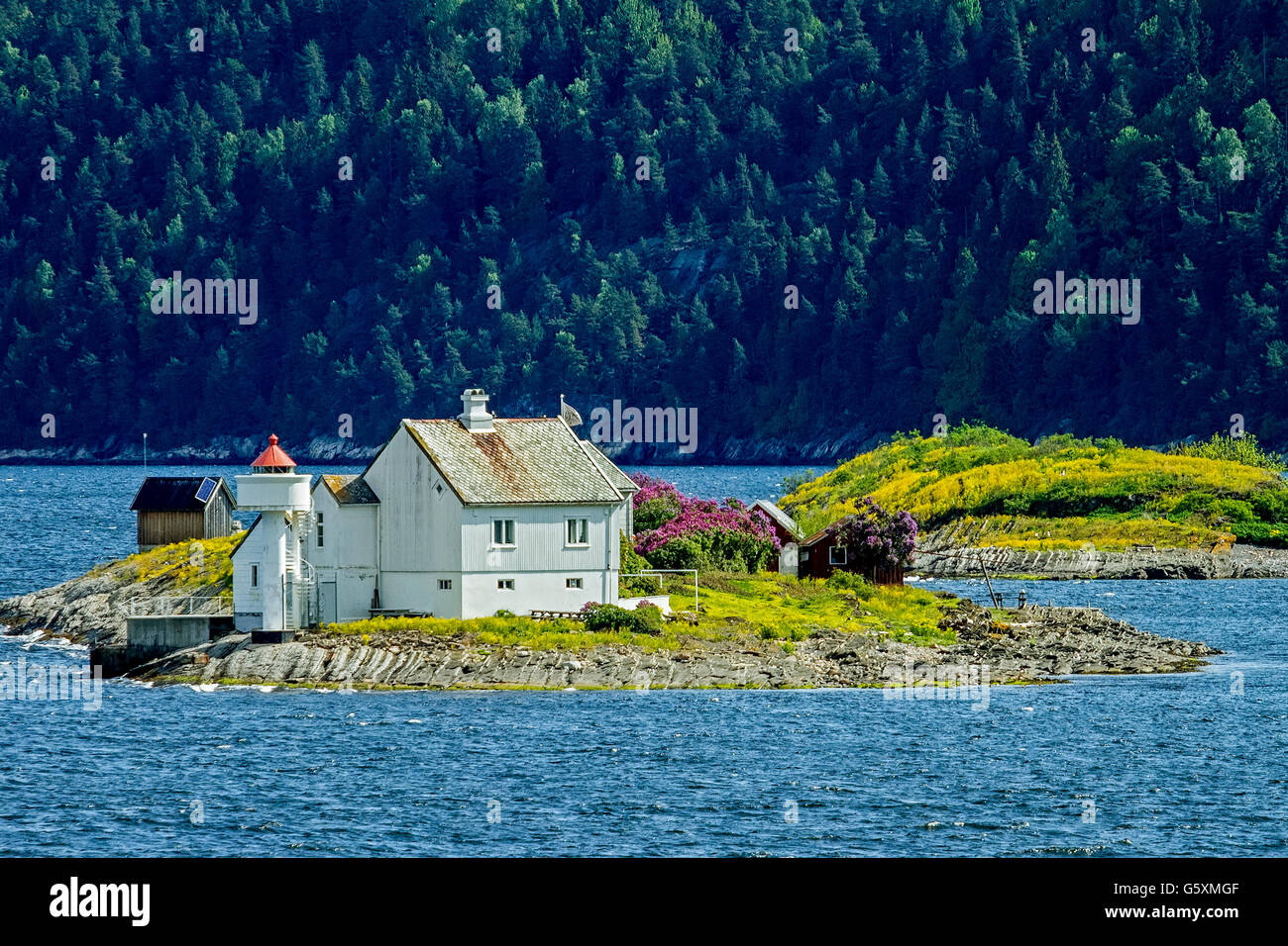 Kleines Dorf auf einer Insel Oslofjord Norwegen Stockfoto