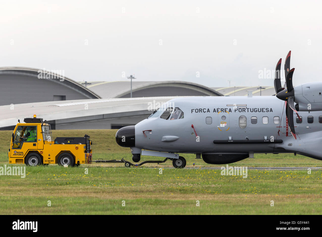 CASA C-295MPA Maritime Patrol Aircraft (serielle 16708) aus der portugiesischen Luftwaffe (Força Aérea Portuguesa) Stockfoto