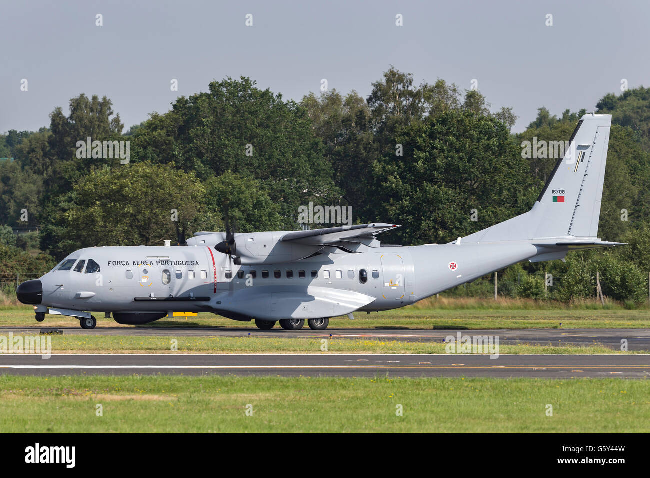CASA C-295MPA Maritime Patrol Aircraft (serielle 16708) aus der portugiesischen Luftwaffe (Força Aérea Portuguesa) Stockfoto