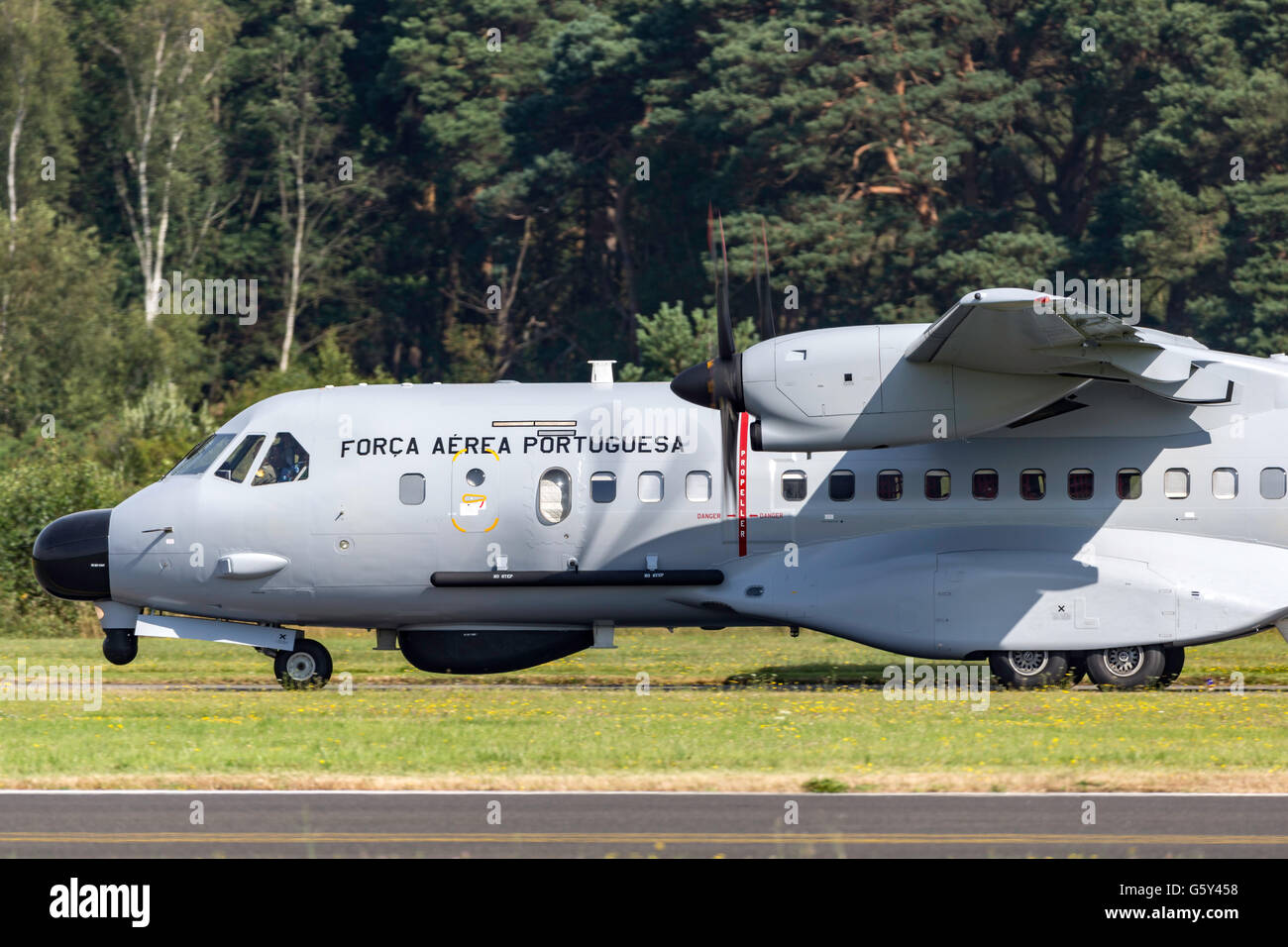 CASA C-295MPA Maritime Patrol Aircraft (serielle 16708) aus der portugiesischen Luftwaffe (Força Aérea Portuguesa) Stockfoto