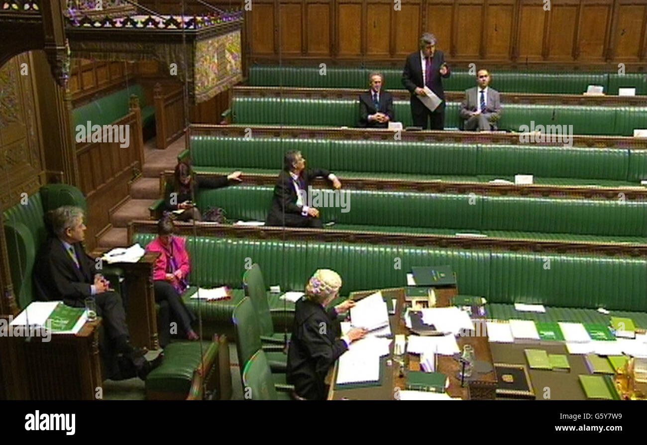 Der ehemalige Premierminister der Labour-Partei, Gordon Brown, spricht während der Debatte über Dalgety Bay im Londoner Unterhaus. Stockfoto