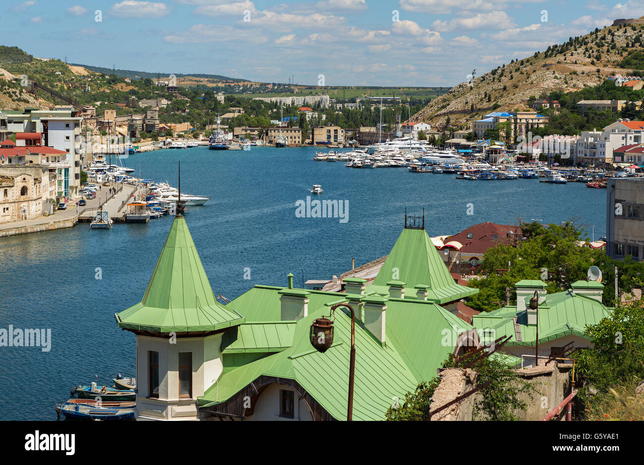 Balaklawa ist beliebter Krim Ferienort. Bucht ehemaliger uBootBasis