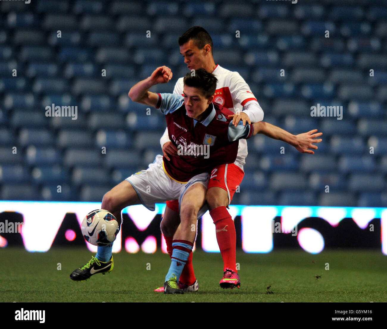 Fußball - NextGen Series - Quarter Final - Aston Villa V Olympiakos Piräus - Villa Park Stockfoto