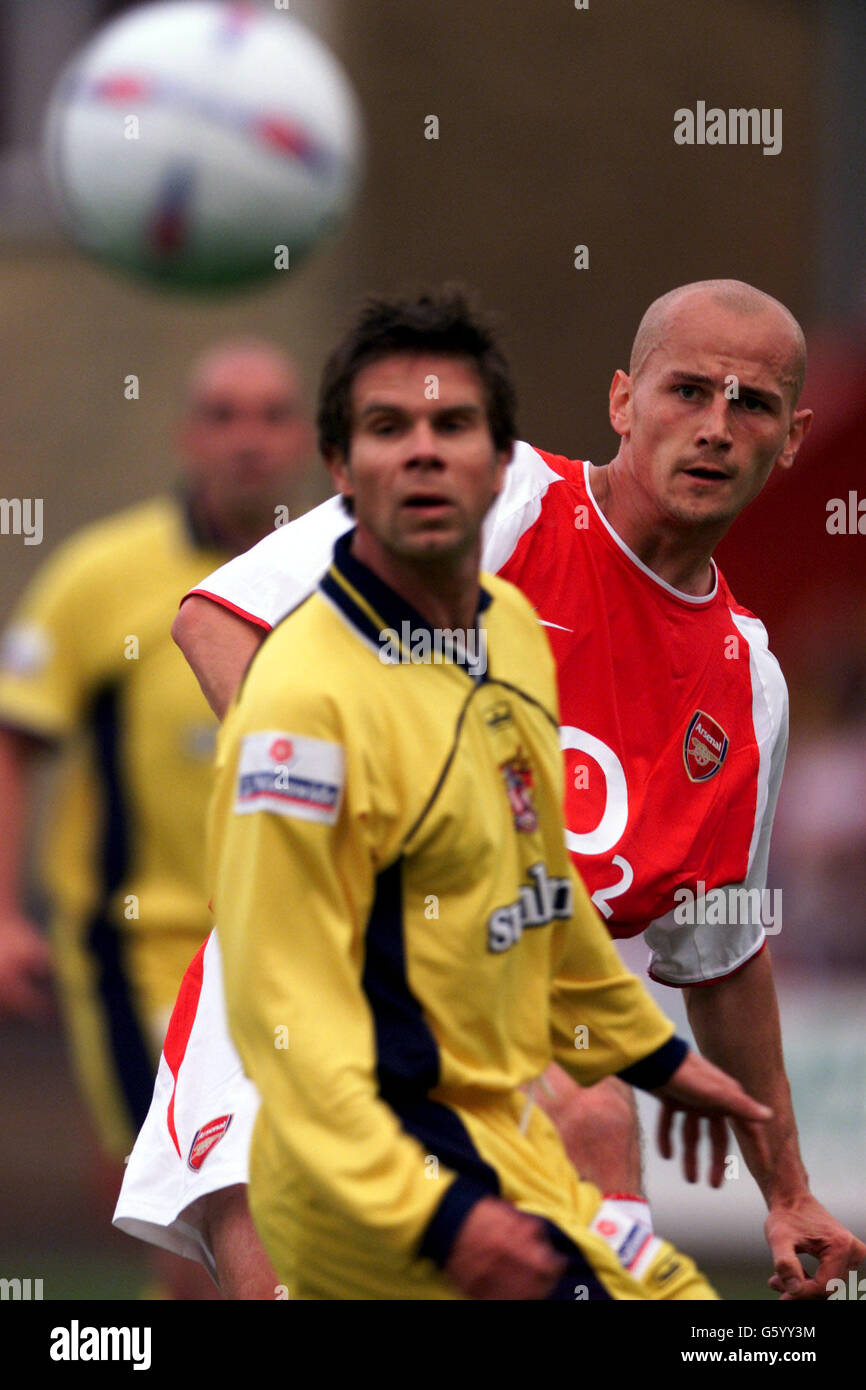 Stevenage V Arsenal - Pascal Cygan Stockfoto Stevenage V Arsenal - Pascal Cygan Stockfoto