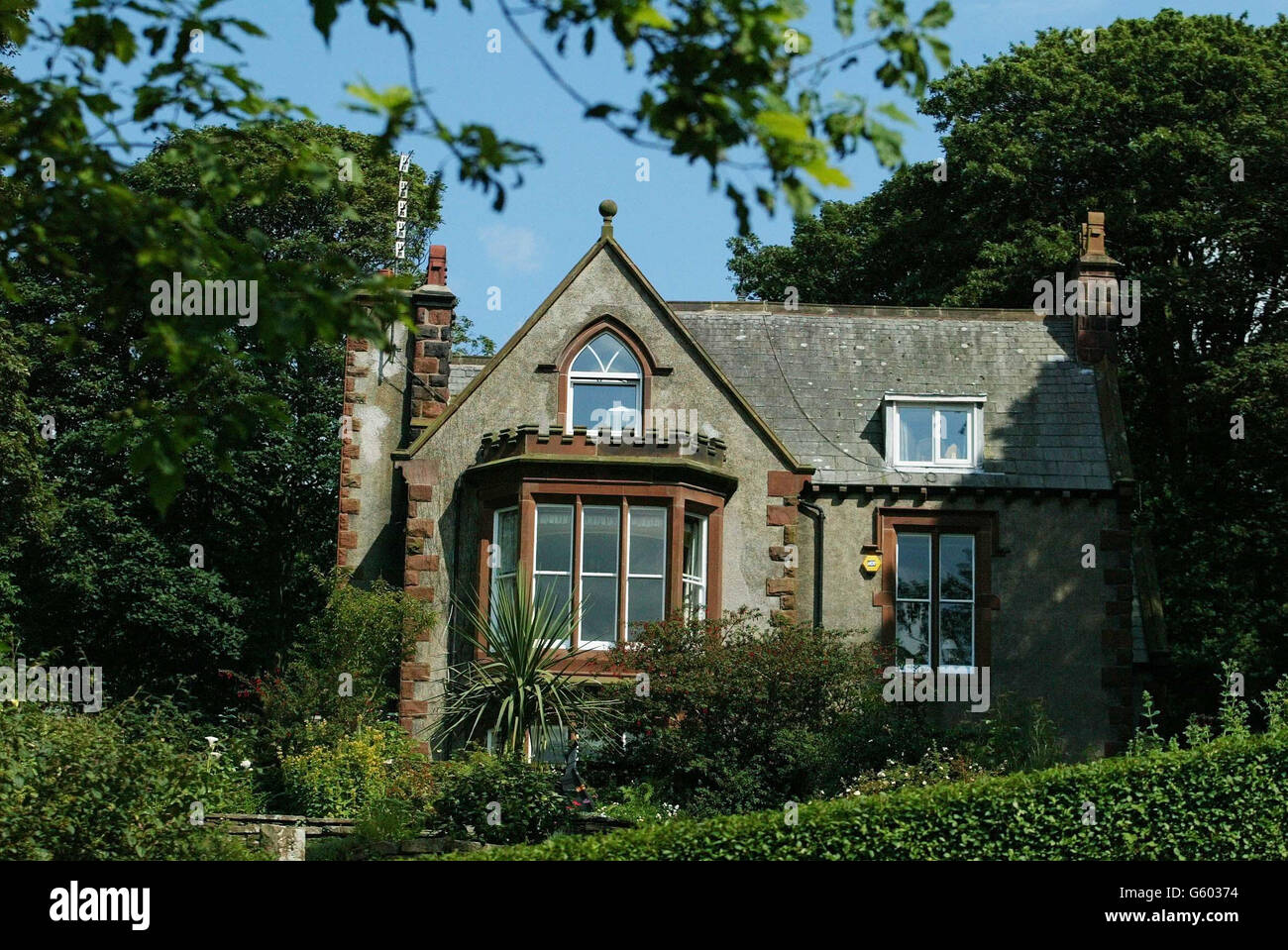 Fleatham House Guest House in St Bees, Cumbria, wo Premierminister Tony Blair und seine Familie die letzten Tage im Urlaub verbrachten. * Tony Blair und seine Familie verließen Cumbria heute nach einem viertägigen Urlaub, der darauf abzielt, den Tourismus in einem der von der Maul- und Klauenseuche am schlimmsten betroffenen Bezirke zu fördern, die außer einem kurzen Auftritt vor den Kameras privat gehalten wurde. Blair nahm später an der Abschlusszeremonie bei den Commonwealth Games in Manchester Teil, bevor die Familie für einen zweiwöchigen Urlaub nach Südfrankreich flog. Stockfoto