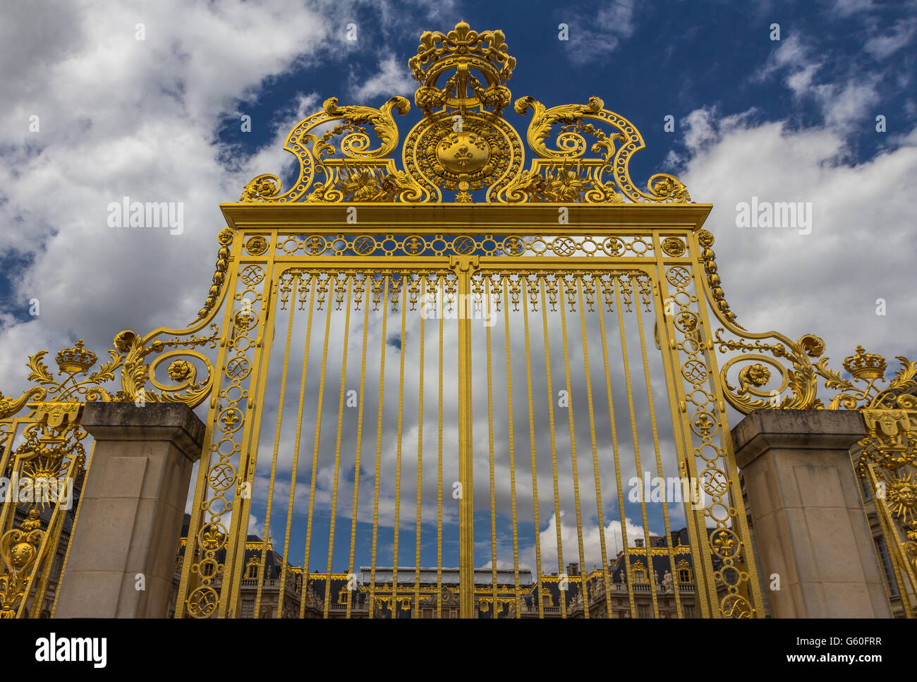 Das wichtigste Tor des Schloss Versailles in Paris Frankreich Stockfoto