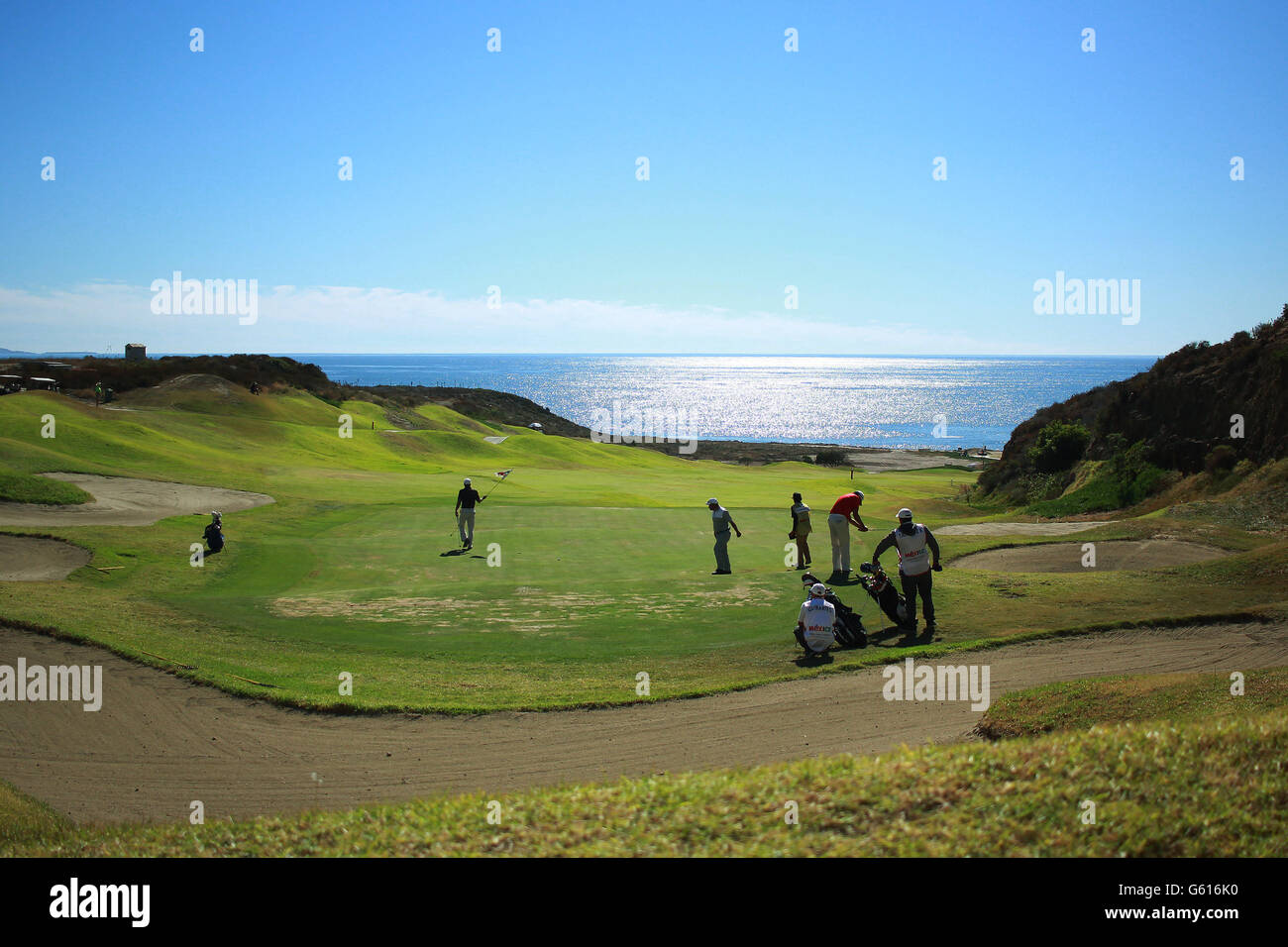 ENSENADA, MEXIKO; Einen Überblick über einen Golfplatz direkt am Meer Stockfoto