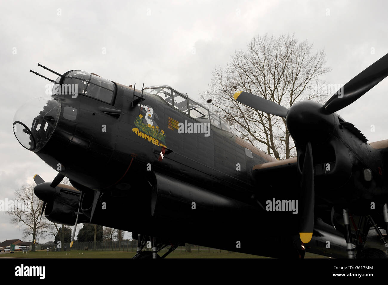 Gesamtansicht eines Lancaster Bombers bei RAF Coningsby, Lincolnshire. DRÜCKEN Sie VERBANDSFOTO. Bilddatum: Donnerstag, 21. März 2013. Siehe PA Geschichte VERTEIDIGUNG Dambusters. Bildnachweis sollte lauten: Joe Giddens/PA Wire Stockfoto