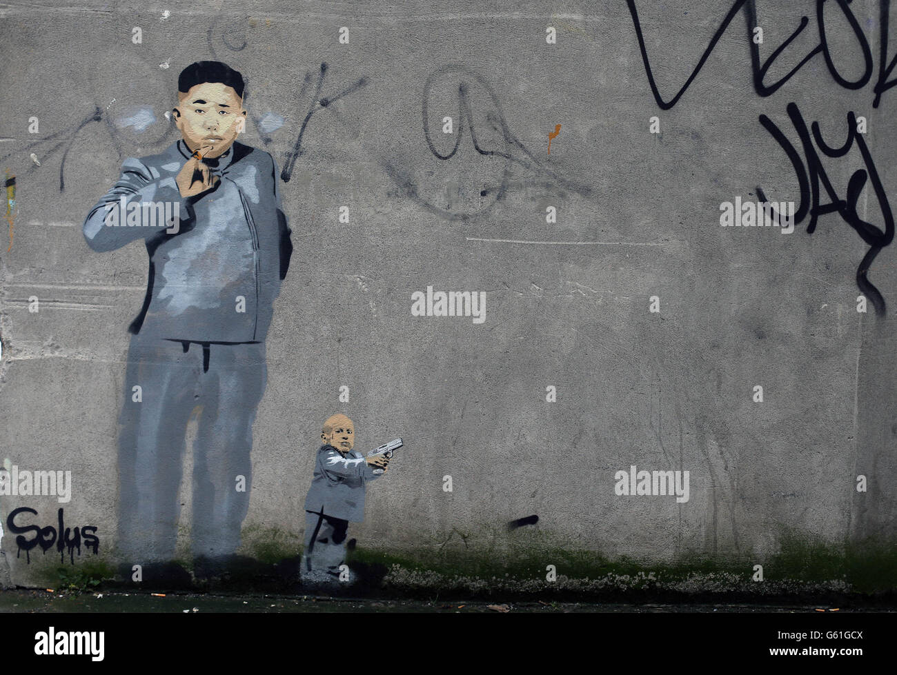 Graffiti des Dubliner Künstlers Solus lampon den nordkoreanischen Führer Kim Jong UN im Smithfield-Gebiet der Stadt. Stockfoto