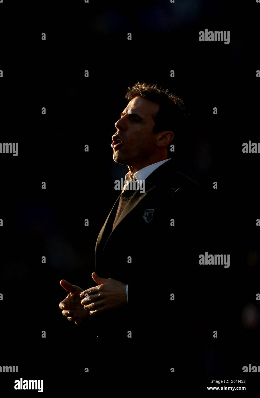 Watford-Manager Gianfranco Zola auf der Touchline während des npower Football League Championship-Spiels in der Vicarage Road, Watford. DRÜCKEN SIE VERBANDSFOTO. Bilddatum: Samstag, 6. April 2013. Siehe PA Story SOCCER Watford. Bildnachweis sollte lauten: Stephen Pond/PA Wire. Stockfoto