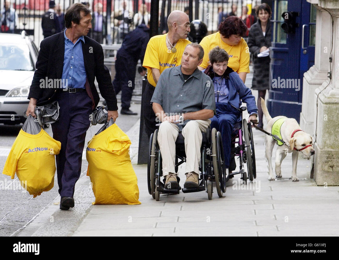 Handeln Sie jetzt - Euthanasie-Petition Stockfoto