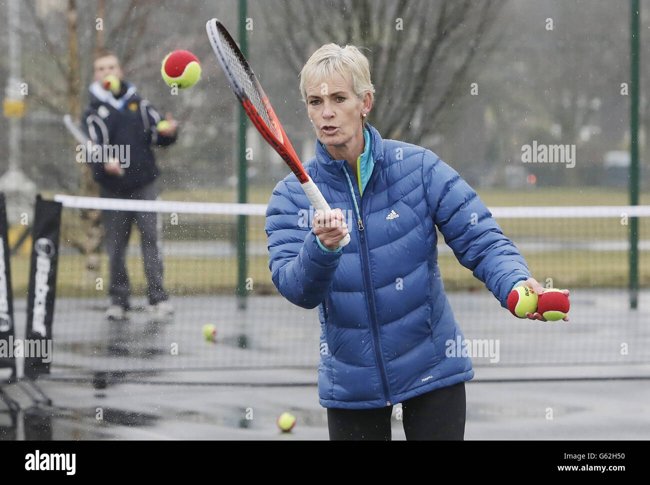 Judy Murray eröffnet die neu renovierten Tennisplätze im Drumchapel Park in Glasgow. Stockfoto