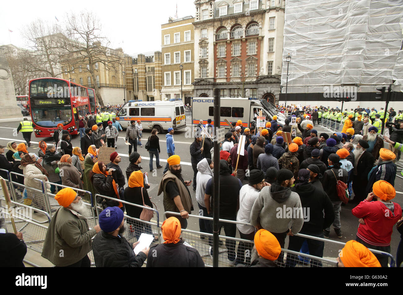 Protest der Federation of Sikh Organizations UK gegen die Todesstrafe für Professor Davinderpal Singh Bhullar - der vom Obersten Gerichtshof Indiens zum Tode verurteilt wurde - in Whitehall, im Zentrum von London. Stockfoto