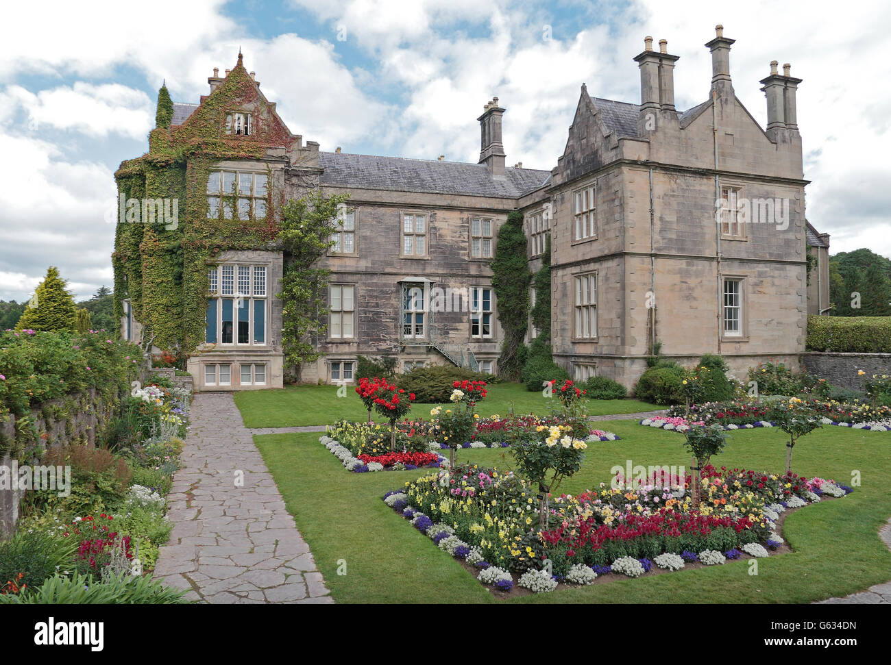 Muckross House North Garten, Killarney im County Kerry, Irland. Stockfoto