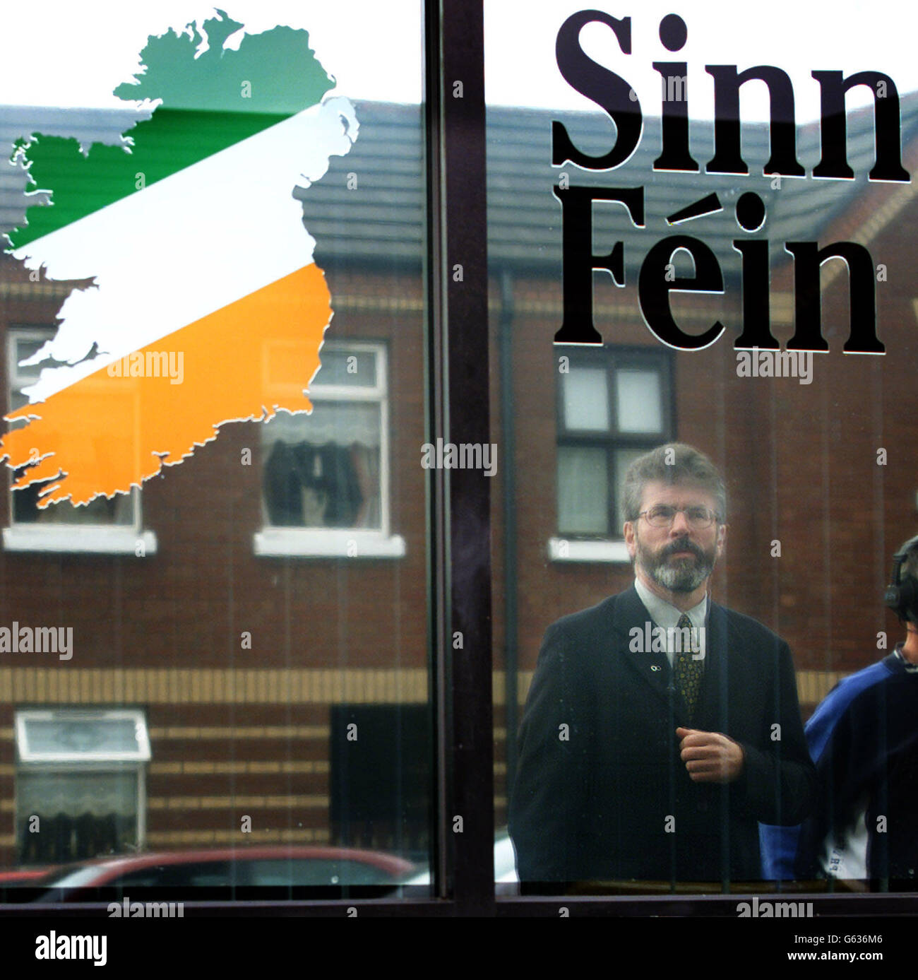 Gerry Adams in Herbst Straße Büros Stockfoto