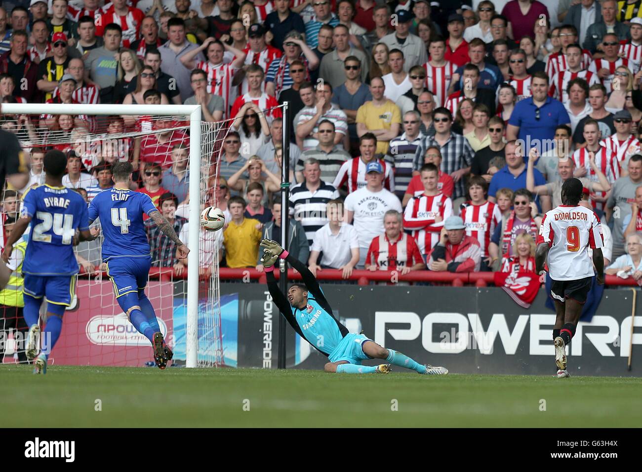 Fußball - Npower Football League One - Play Off - Semi Final - Rückspiel - Brentford V Swindon Town - Griffin Park Stockfoto