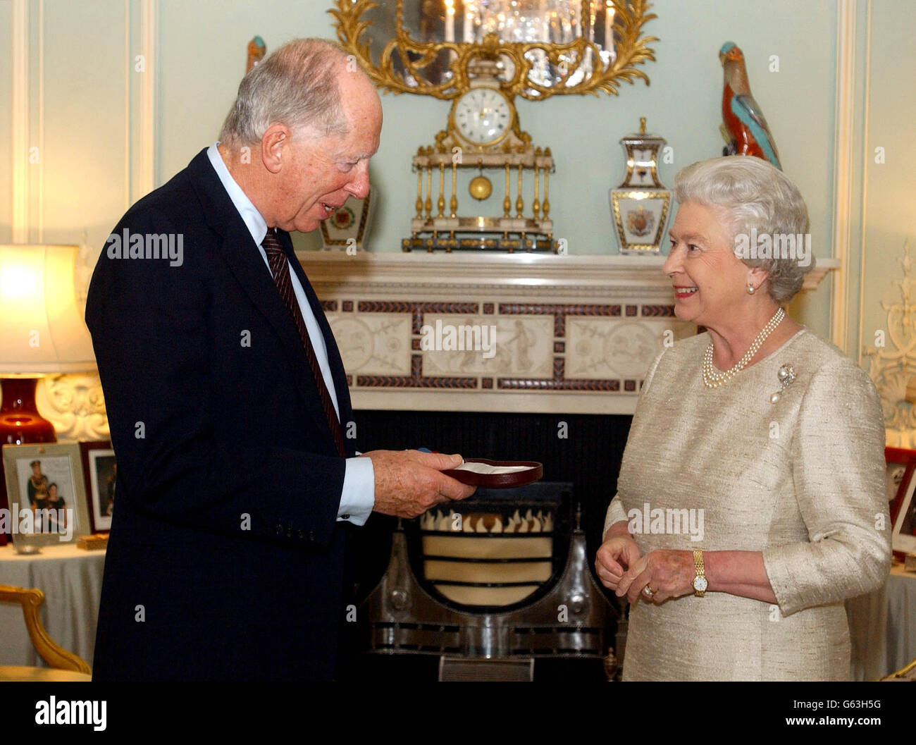 Queen trifft auf Lord Rothschild Stockfotografie Alamy