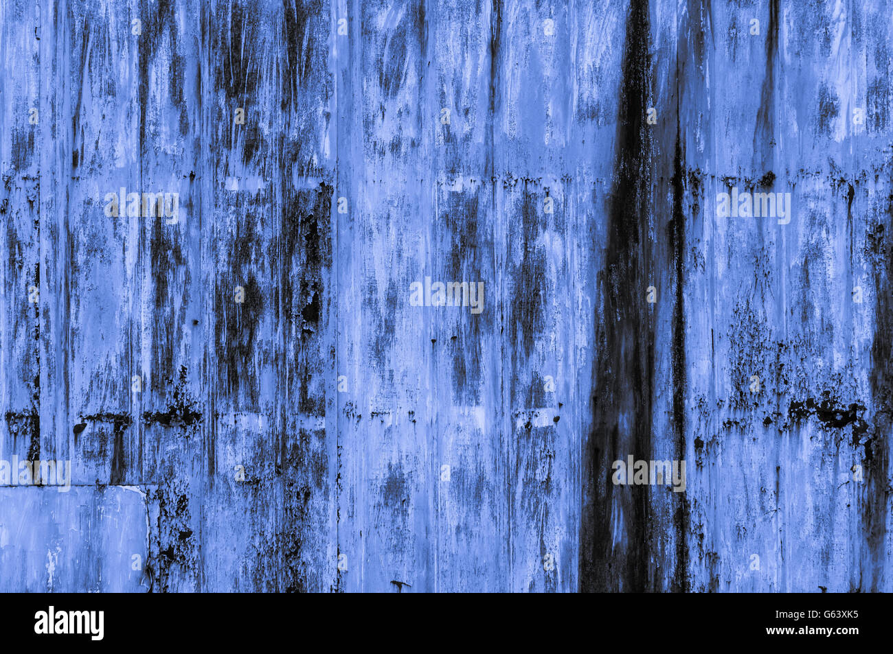 Grobe blau schwarz industriellen Stil Graustufen Oberfläche Hintergrund Metall Bügelbrett mit Rost und schwere Spuren der Vergangenheit Stockfoto