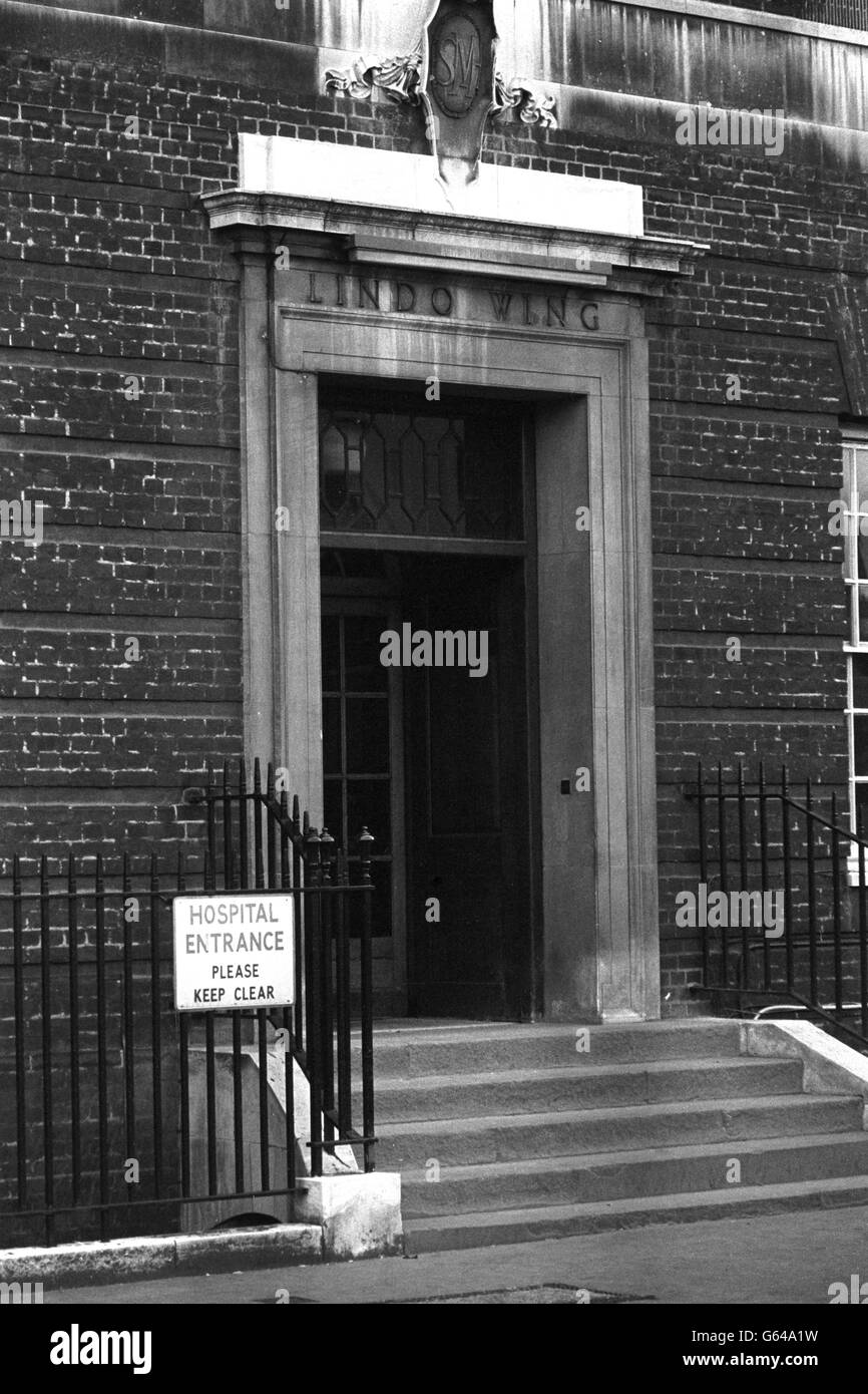 Der Eingang zum Lindo-Flügel des St. Mary's Hospital in Paddington. Stockfoto