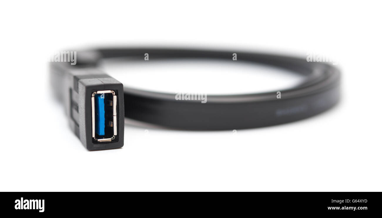 Schwarzes USB-Kabel auf einem weißen Hintergrund Stockfoto