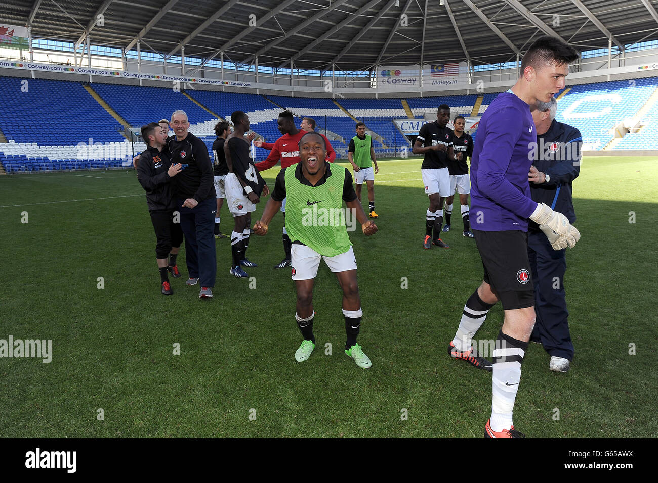 Fußball - Professional Development League Two - Play Off - Finale - Cardiff City gegen Charlton Athletic - Cardiff City Stadium Stockfoto