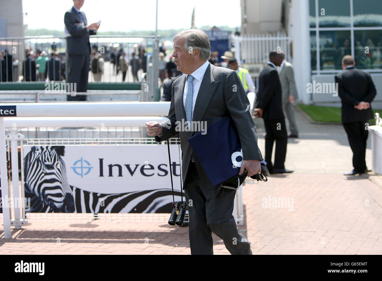 Pferderennen - Der Investec Ladies Day - Epsom Downs Racecourse. Trainer Sir Michael Stoute auf der Rennbahn Epsom Downs Stockfoto