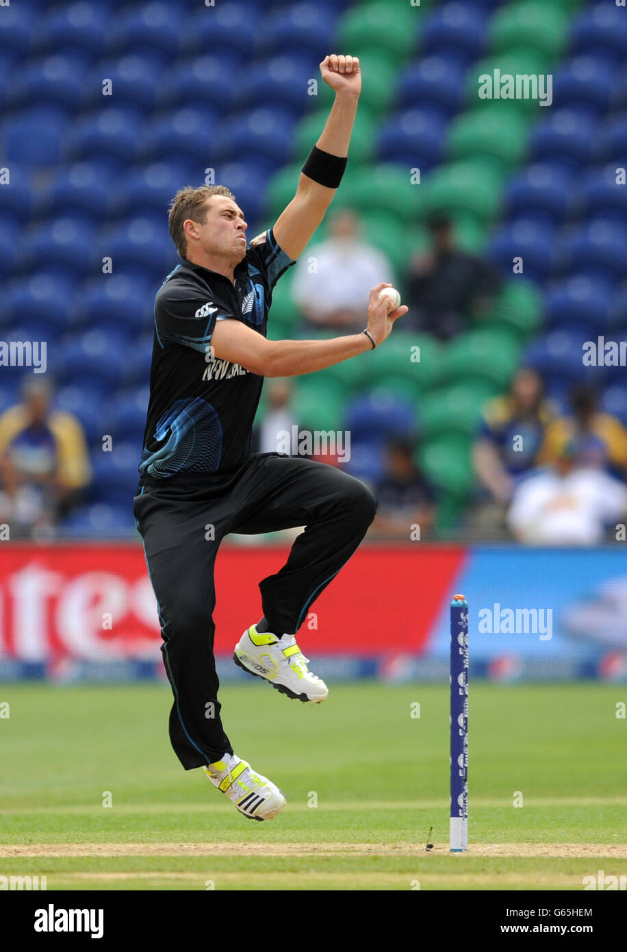 Cricket neuseeland ampics Fotos und Bildmaterial in hoher Auflösung