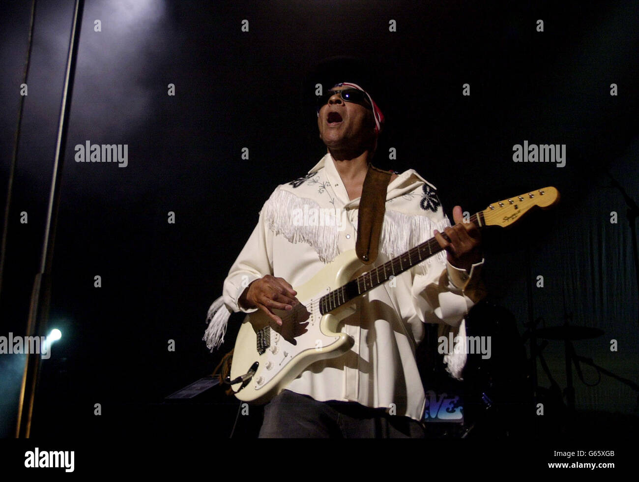 Arthur Lee, von der amerikanischen Band Love, spielt Material aus dem Backkatalog seiner Band, darunter ihr von der Kritik gefeiertes drittes Album "Forever Changes" in der Royal Festival Hall in London. Stockfoto