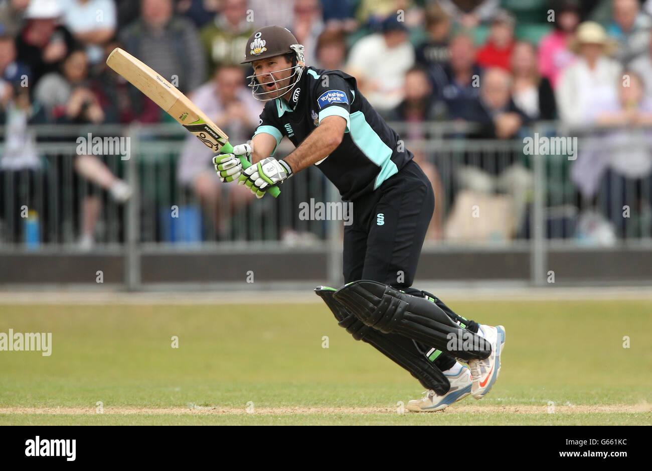 Cricket - Yorkshire Bank 40 - Gruppe B - Surrey V Lancashire Lightning - The Sports Ground. Ricky Ponting, Surrey Stockfoto