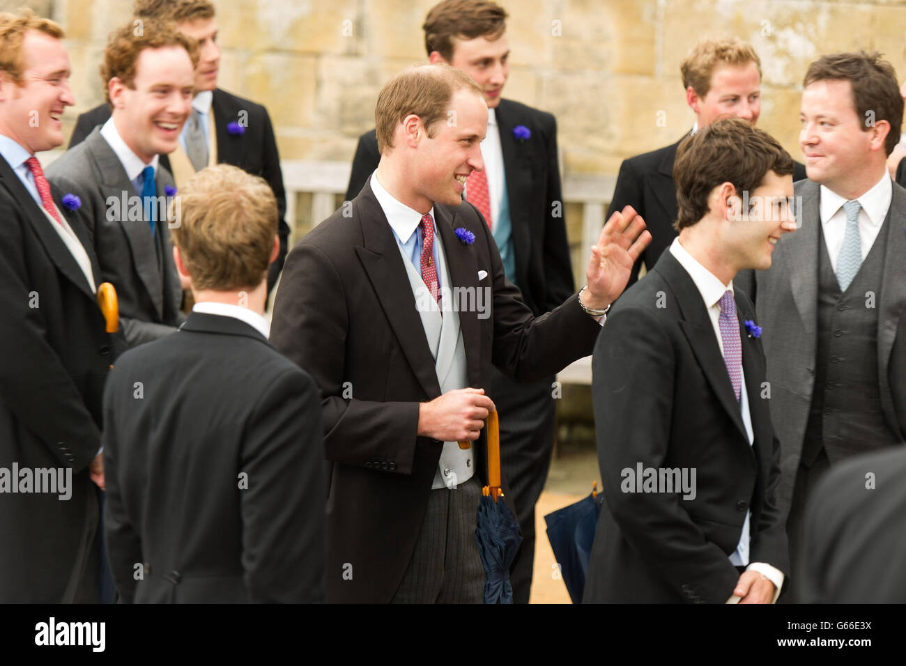 Der Herzog von Cambridge bei der Hochzeit von Lady Melissa Percy mit Thomas van Straubenzee in der St. Michael's Parish Church in Alnwick. Stockfoto