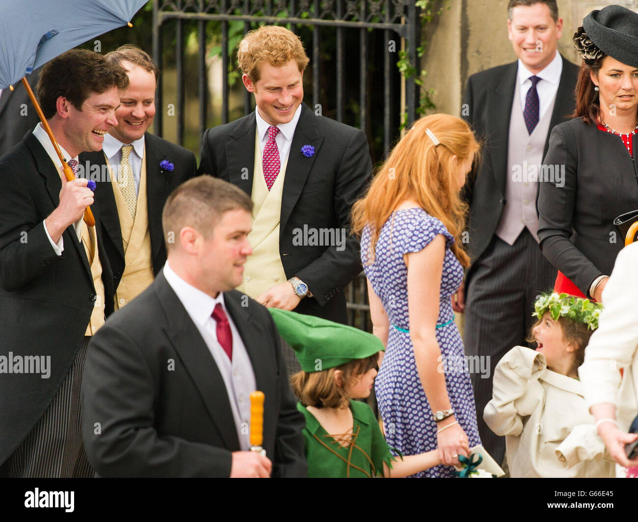 Prinz Harry bei der Hochzeit von Lady Melissa Percy mit Thomas van Straubenzee in der St. Michael's Parish Church in Alnwick. Stockfoto