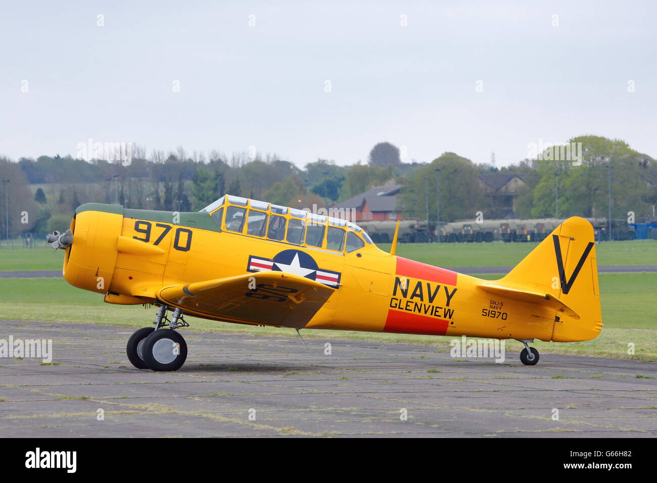 North American AT - 6D Harvard G-TXAN in Abingdon Luft & Land Show Stockfoto