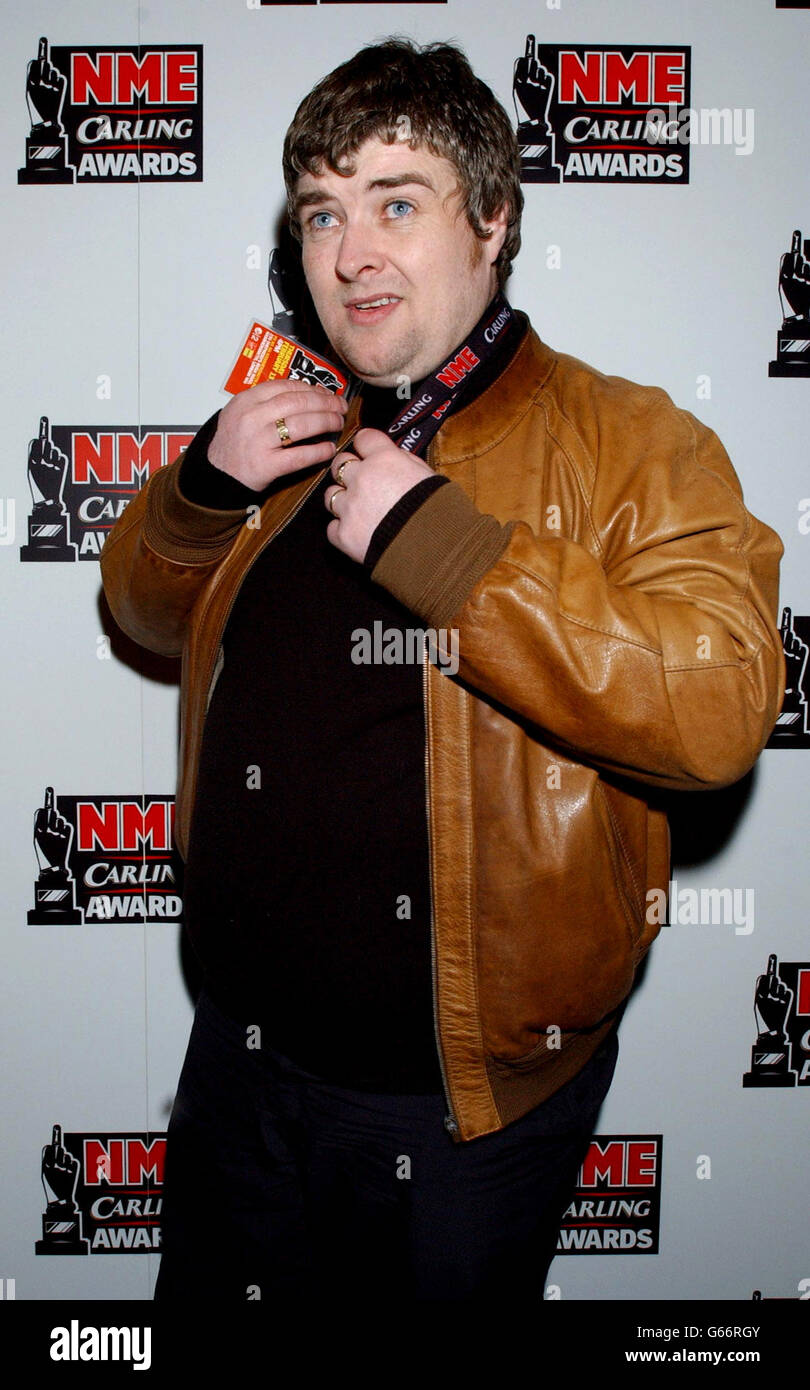 Ukmusic0203 paul gallagher Fotos und Bildmaterial in hoher Auflösung Alamy