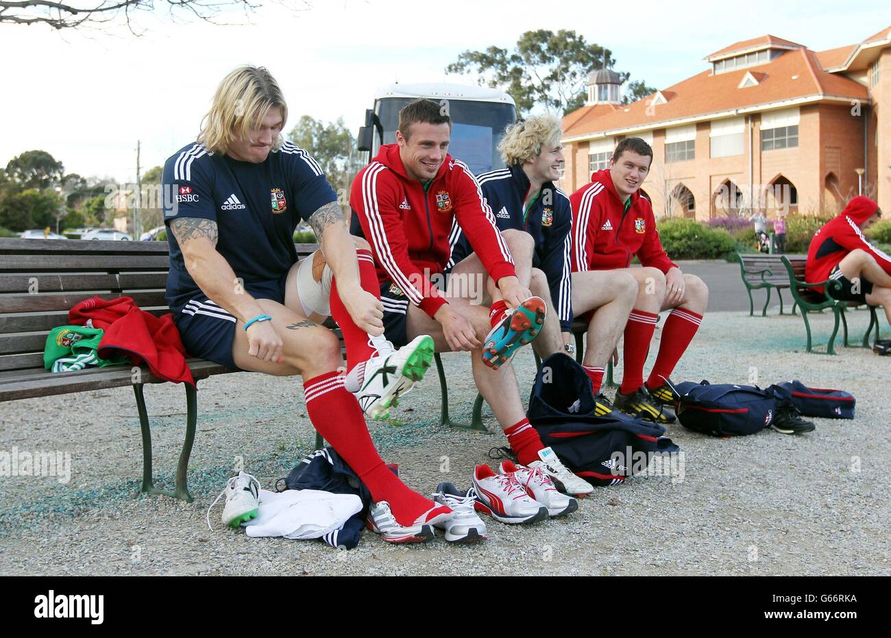 Britische und irische Löwen (von links nach rechts) Richard Hibbard, Tommy Bowe, Richie Gray und Ian Evans bereiten sich auf eine Trainingseinheit am Scotch College, Melbourne, Australien, vor. Stockfoto