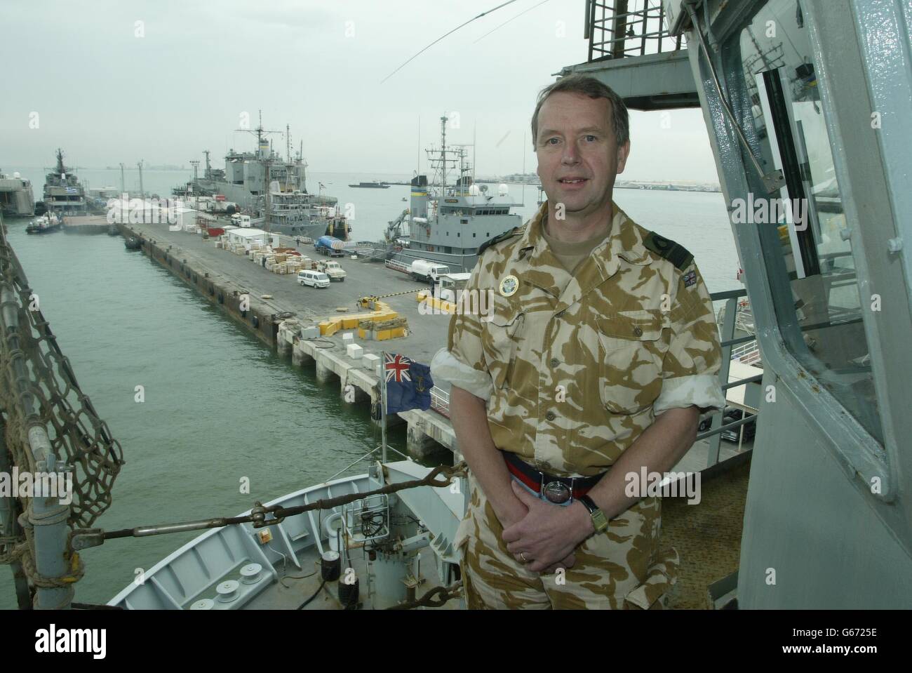 Konteradmiral David Snelson - der Kommandant der Navy Task Force - an Bord von RFA Diligence im Persischen Golf. Konteradmiral Snelson ist Leiter der britischen Task Force unter der Leitung des Arc Royal und stellvertretender Kommandant der Koalitionstruppen. Stockfoto