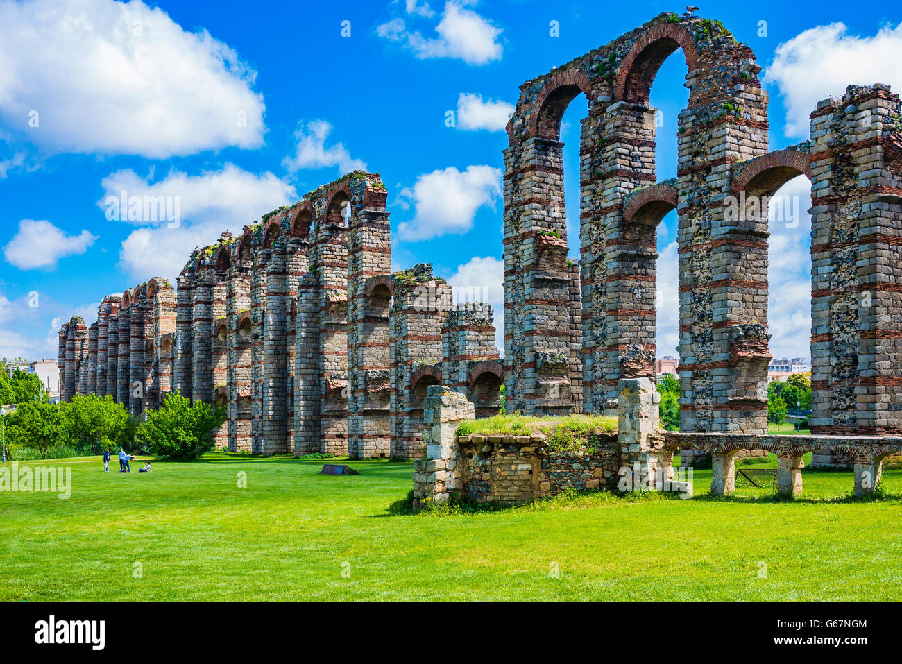 Acueducto de Los Milagros, wundersame Aquädukt ist eine Aquäduktbrücke zerstörten römischen, Mérida, Badajoz, Extremadura, Spanien Stockfoto