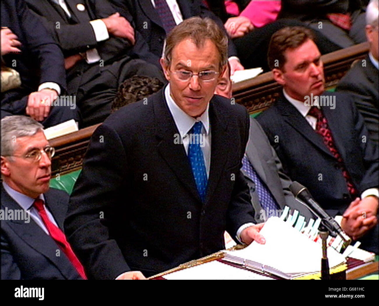 : Videoaufnahme von Premierminister Tony Blair im Gespräch mit dem Unterhaus während der Fragen der Premierminister in London. Stockfoto