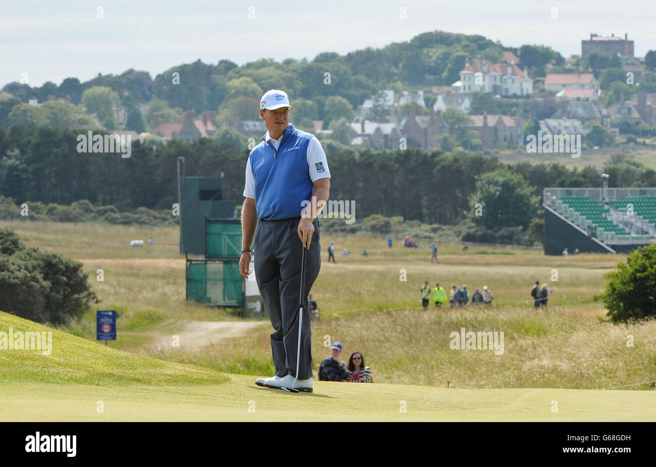 Ernie Els während des zweiten Trainingstages für die Open Championship 2013 im Muirfield Golf Club, East Lothian. Stockfoto