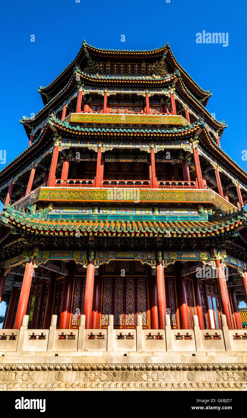 Turm der buddhistischen Weihrauch im Sommerpalast - Beijing Stockfoto